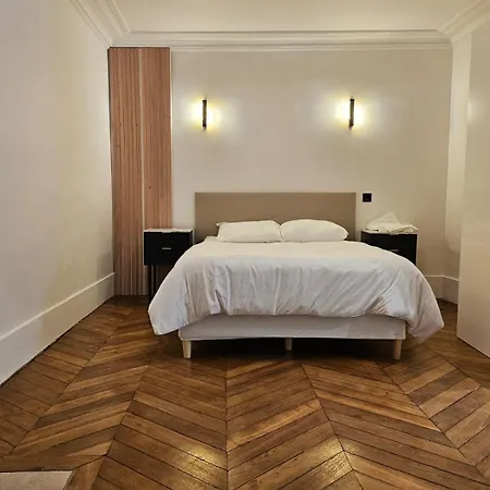 Magnifique , 2 Paříž
